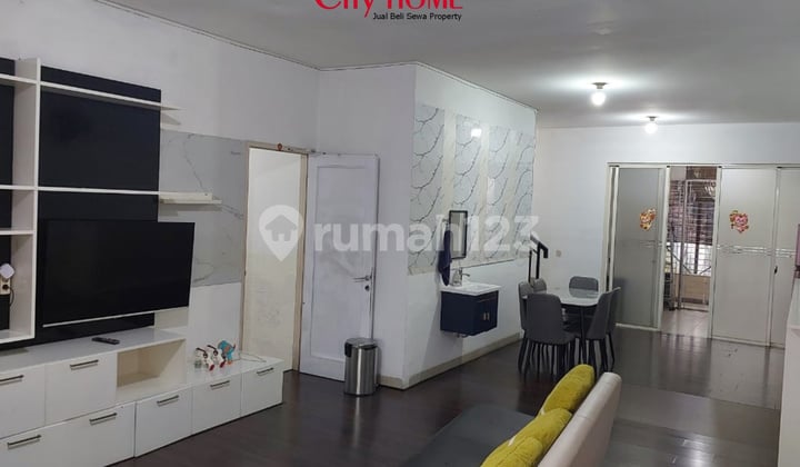 Disewakan Murah Rumah Furnished Green Mansion, 2 Lantai, Nyaman & Asri
