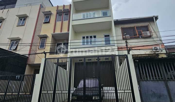 Rumah Baru 5x22 Siap Huni strategis di Taman Cosmos(TR225)