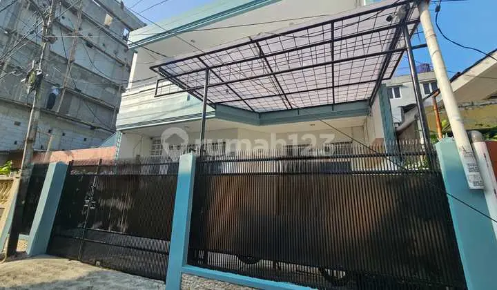 8x20 fully occupied boarding house in Grogol (GRG102)