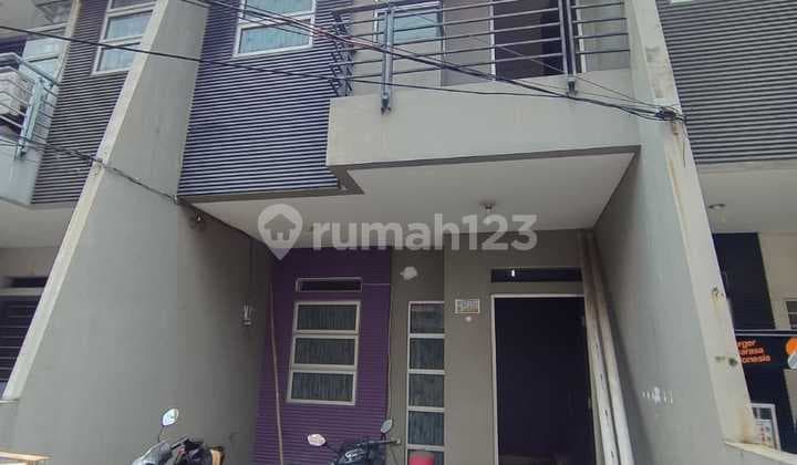 Duri Kepa - Rumah 4x13.5 Siap Huni, Jalan 2 Mobil & Bebas Banjir - 1.65m Nego!(dk378)