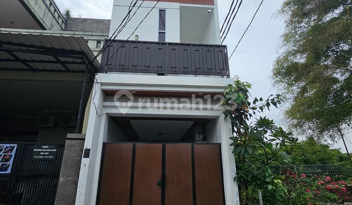 New Full Furnished Strategic House in Kemanggisan(K68)