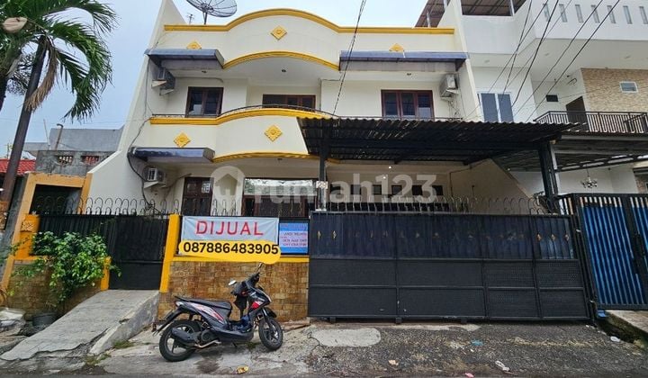 Rumah Siap Huni 11x16.5 strategis di Tanjung Duren(TD282)