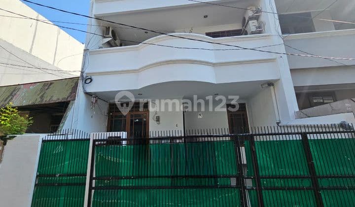 6x13.5 house in a strategic location in Duri Kepa (DK404)