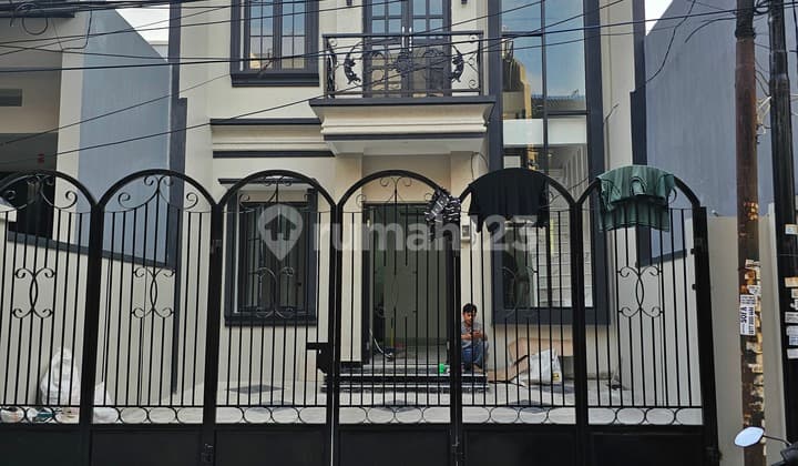 New Ready-to-Occupy House 6x15 strategic location in Taman Ratu (TR244)