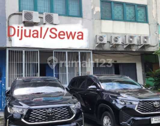 ruko 3,5 lantai di daan mogot baru kalideres dekat mall daan mogot dan RS Hermina daan mogot baru Jakarta Barat