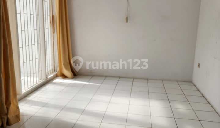 Jual Cepat! Rumah Murah 1,5 Lantai 3 Kamar Tidur Area Jalan Pinang – Pondok Indah