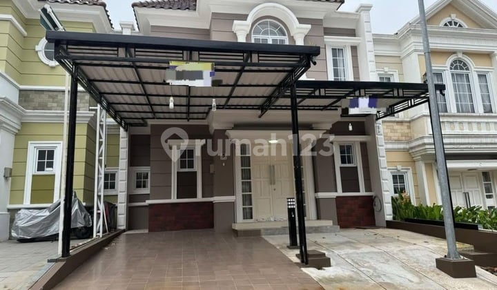 Strategic House In Paramount Village Semarang
