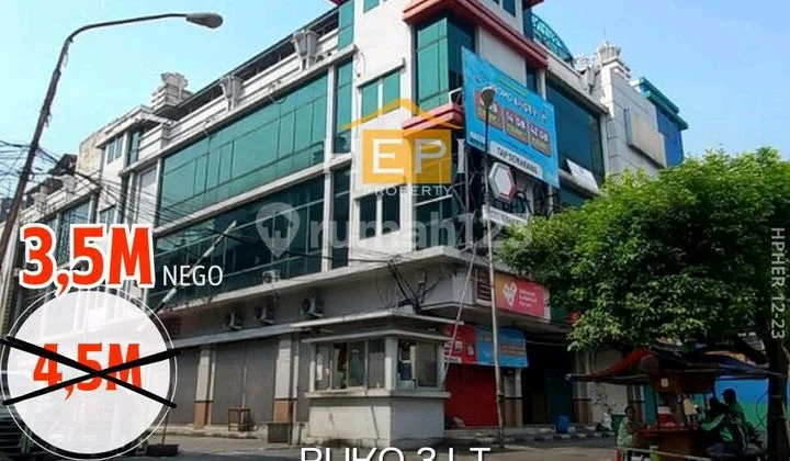 Strategic Hook Shophouse at Peterongan Plaza Semarang Strategic Hook Shophouse at Peterongan Plaza Semarang