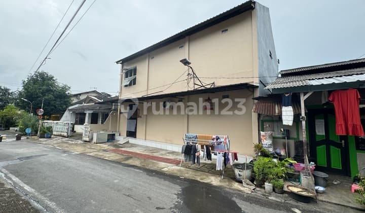 Active Kost in Bendan Duwur Sampangan, Semarang