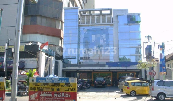 Strategic Building on Ahmad Yani in Central Semarang Suitable for Offices