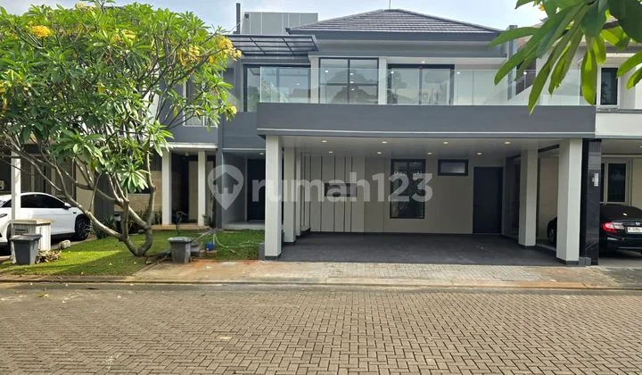 Rumah Design Minimalis Sirkulasi Udara Bagus di BSD City