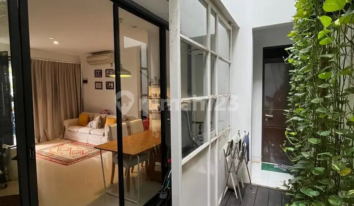 Rumah Full Furnished Lingkungan Hijau dan Asri di Bintaro Jaya