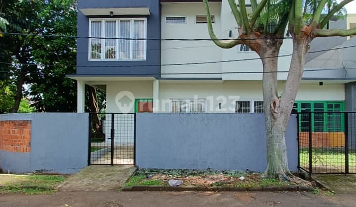 Nice House is on the Main Road of the Housing Complex in Bintaro Jaya Sector 9.