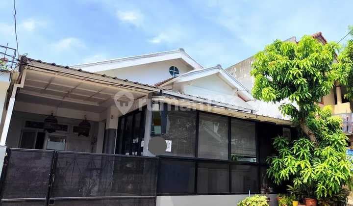 Rumah Tinggal Potensi Usaha Siap Jalan di Bintaro Jaya Sektor 9