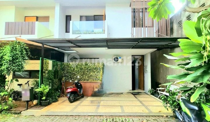 2-Story Flood-Free East-Facing House in Bintaro Sector 2 Area