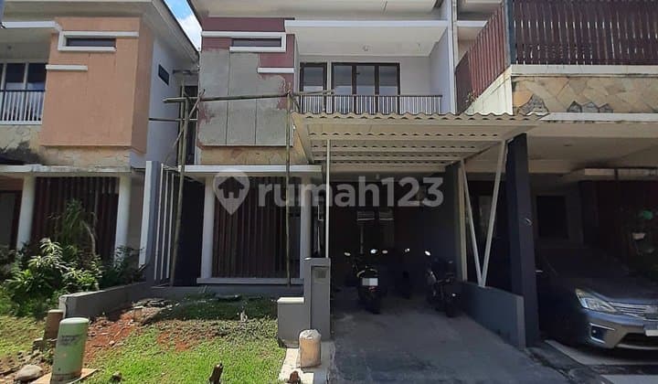Rumah dengan One Gate System Siap Huni Dalam Cluster di Bintaro