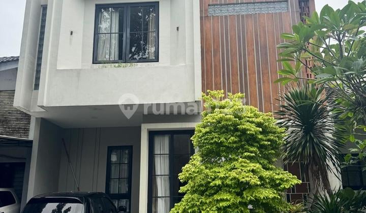 3-Storey Fully Furnished House Located in Bintaro Jaya Sector 7