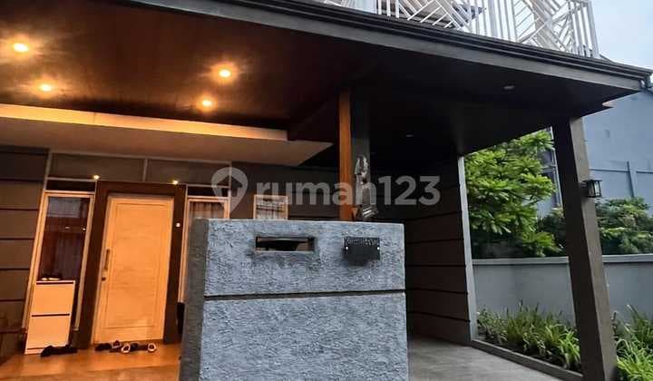 Minimalist House with a Swimming Pool Located in Ciater, Serpong