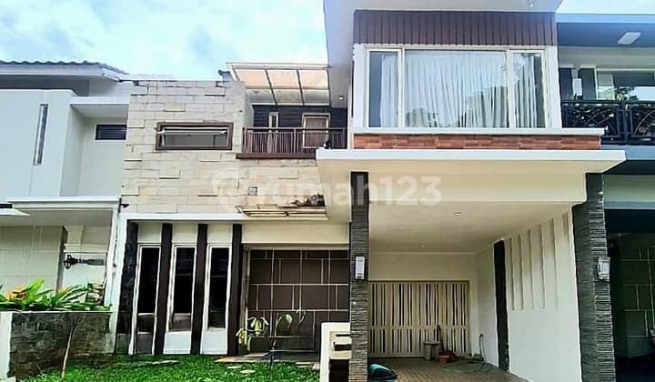 Modern House Ready to Occupancy Exclusive Location on Boulevard Bintaro Jaya