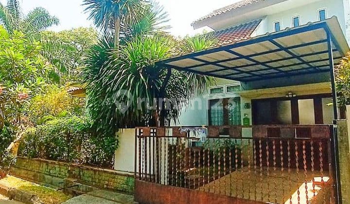 Rumah Modern Mediteranian Ada Taman Lokasi Nyaman Siap Huni Bagus