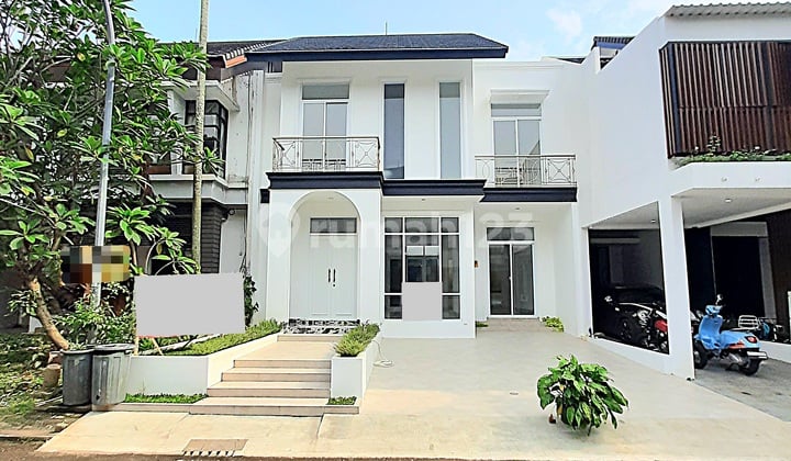 Rumah Baru Modern Classic 2 Lantai + Teras Dekat Fresh Market