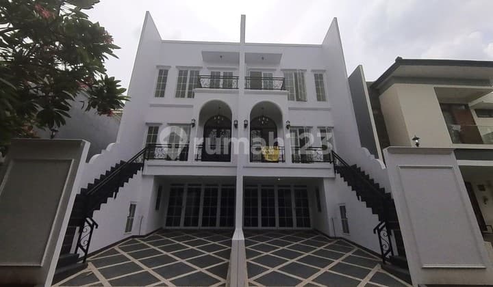 Rumah Lux Brand New Dalam Cluster The Gading Residence, Kelapa Gading