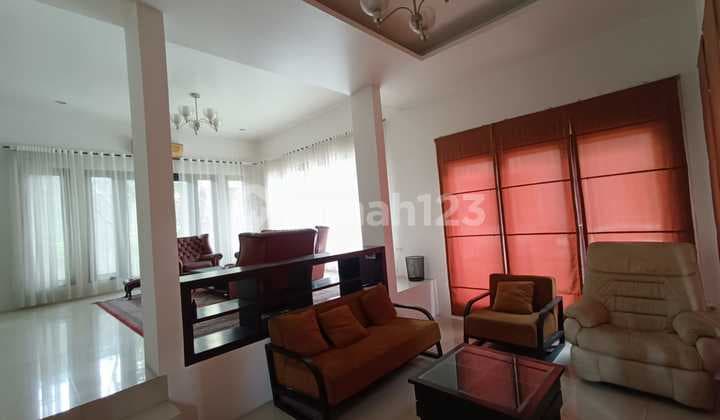 Dijual Rumah Mewah Lokasi Strategis di Jl. Komp. Keuangan, Tebet, Jakarta Selatan