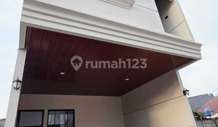 Rumah Mewah Termurah di Haji Nawi Jakarta Selatan