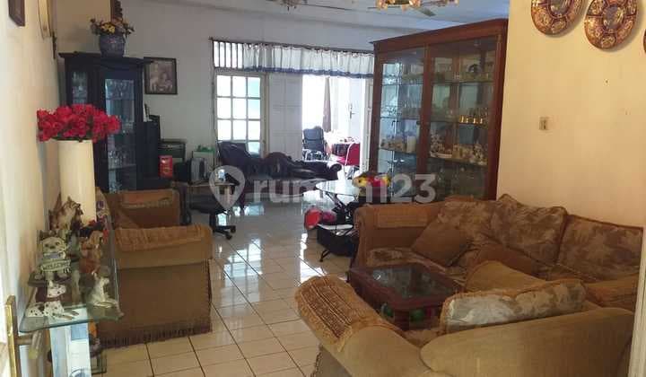 Rumah Siap Huni,bebas Banjir Sangat Asri Dipesanggarahan Bintaro Jakarta Selatan.di Jual Cepat.