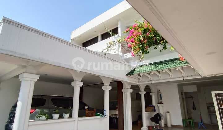 Rumah Siap Huni di Cawang, Jatinegara Lokasi Strategis Dekat Otista, D.i Panjaitan Dan M.t Haryono , Parkir Luas.