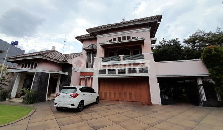 Rumah Mewah Di Jatiasih Cocok Peruntukan Kantor, Resto Maupun Bisnis Lainnya