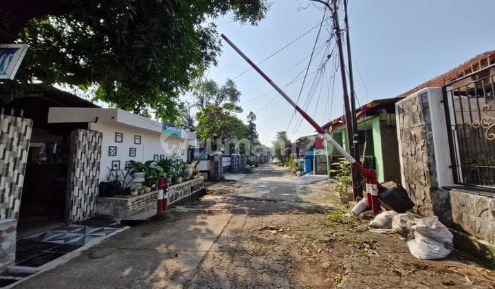 Old House Land Calculation, Quiet and Strategic Location in Kebayoran Lama, South Jakarta