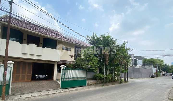 Rumah Di Prapanca Kebayoran Baru Posisi Hook Dekat Blok M