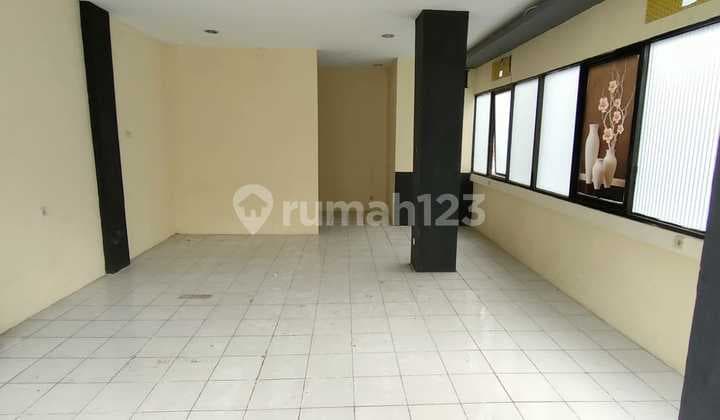 Ruko di Pasar Minggu 4Lantai Terawat Lokasi Sangat Strategis
