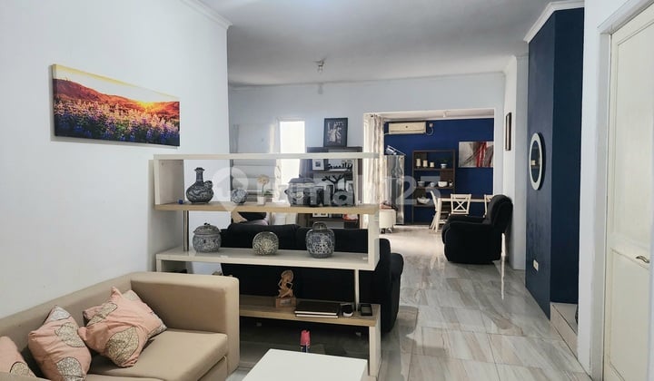 Rumah Di Kota Wisata Cibubur Dekat Tol Semi Furnished