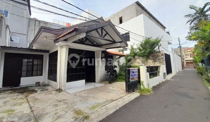 Rumah di Tebet Barat Bebas Banjir Lokasi strategis dekat