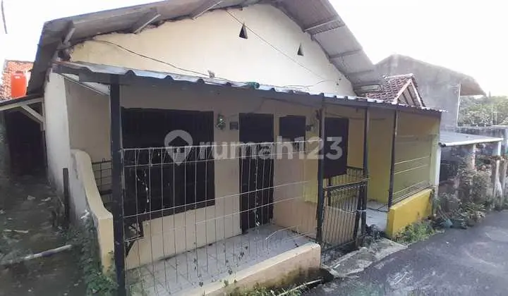 2-door rental unit in Kalisari, Pasar Rebo, East Jakarta, suitable for residential house.