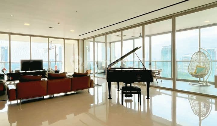 Fast Sale Dharmawangsa Residence 3 BR Furnished