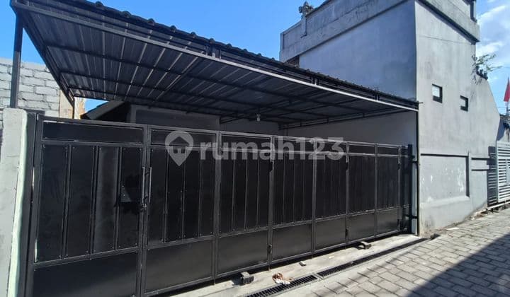 Disewakan Rumah Non Furnished di Jl Ayani Utara