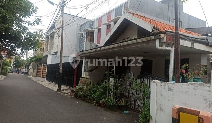 Rumah Rawamangun , Belakang Al Azhar Sunan Giri , Komplek One Gate, Aman,Nyaman, Strategi