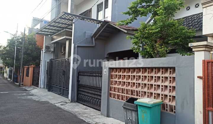 Rumah Rawamangun Siap Huni Dalam Komplek One Gate, Belakang Balai Pustaka, Murah!!