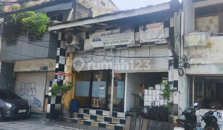 For Sale: 2-Story Shop Next to Persahabatan Hospital.