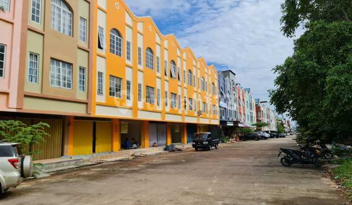 For Rent 1 Unit of 1st Floor Shop House in Taman Niaga Sukajadi