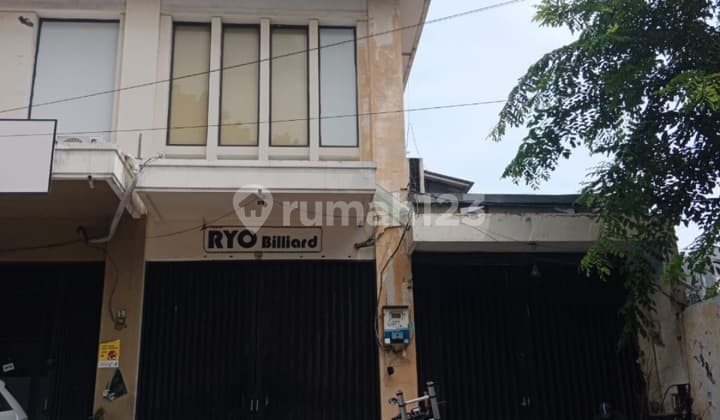 Ruko Pinggir Jalan Utama