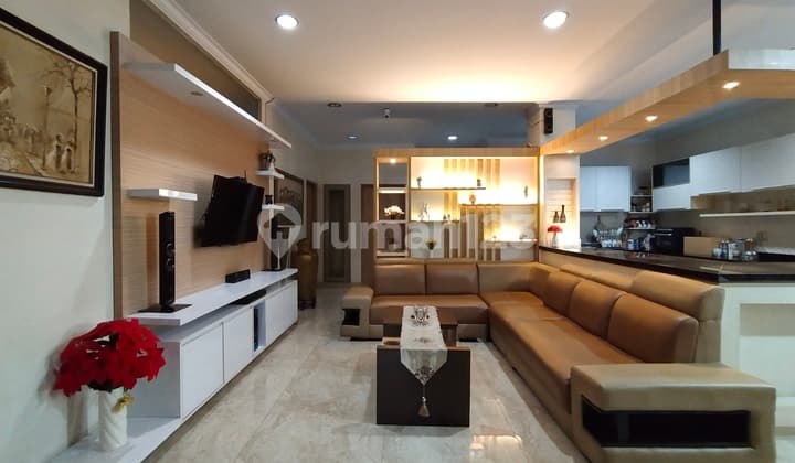 Dijual Cepat Rumah Plus Usaha Kos An di Sunter Strategis