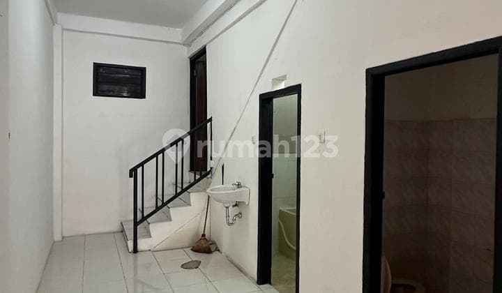 Ruko 3 Lantai Di Menteng Siap Pakai Strategis