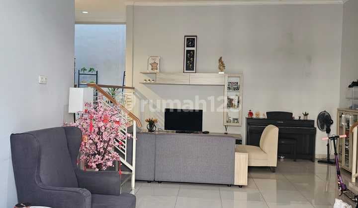 Rumah Rapih Murah Kelapa Gading 3 Lantai Siap Huni
