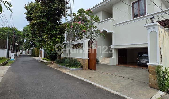 Nice House, Ready To Use, Kemang Dalam Area, South Jakarta