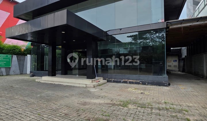 Bangunan Cocok Buat Showrom & Bengkel/Gudang