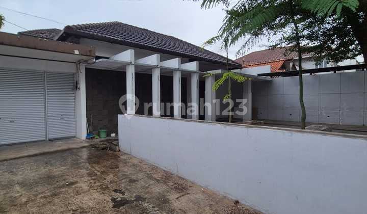 Strategic Ex-Cafe House in Turangga, Near Pejuang Student Area